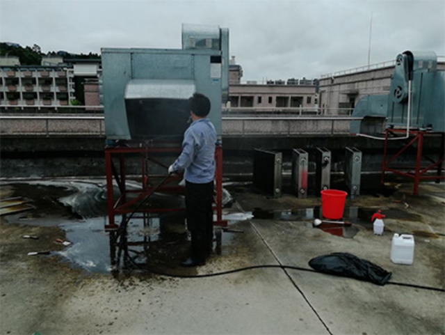 油煙機(jī)油膩難清理？簡單一招油煙機(jī)干凈的不像話